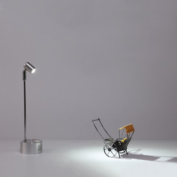 thumbnail image 2 of LUMINTURS 3W LED Picture Light – Battery-Powered Spotlight With Remote, Adjustable For Display Cases & Cabinets 2 of 2