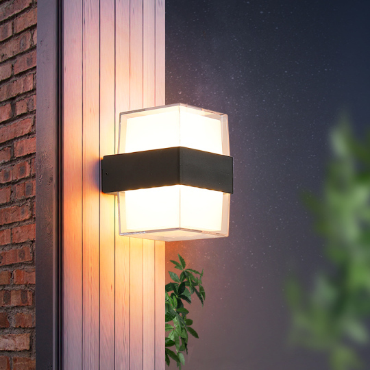 Up/Down 6W LED Outdoor Wall Sconce Light Fixture Waterproof Porch Lamp Doorplate Style # C03197