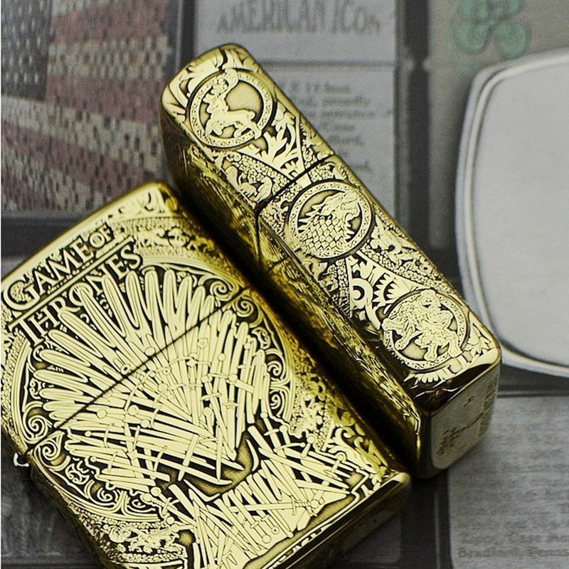 Lighter game. Зажигалка Zippo игры престолов. Зажигалка l-001. Зажигалка в играх. Зажигалка из игры Дорс.