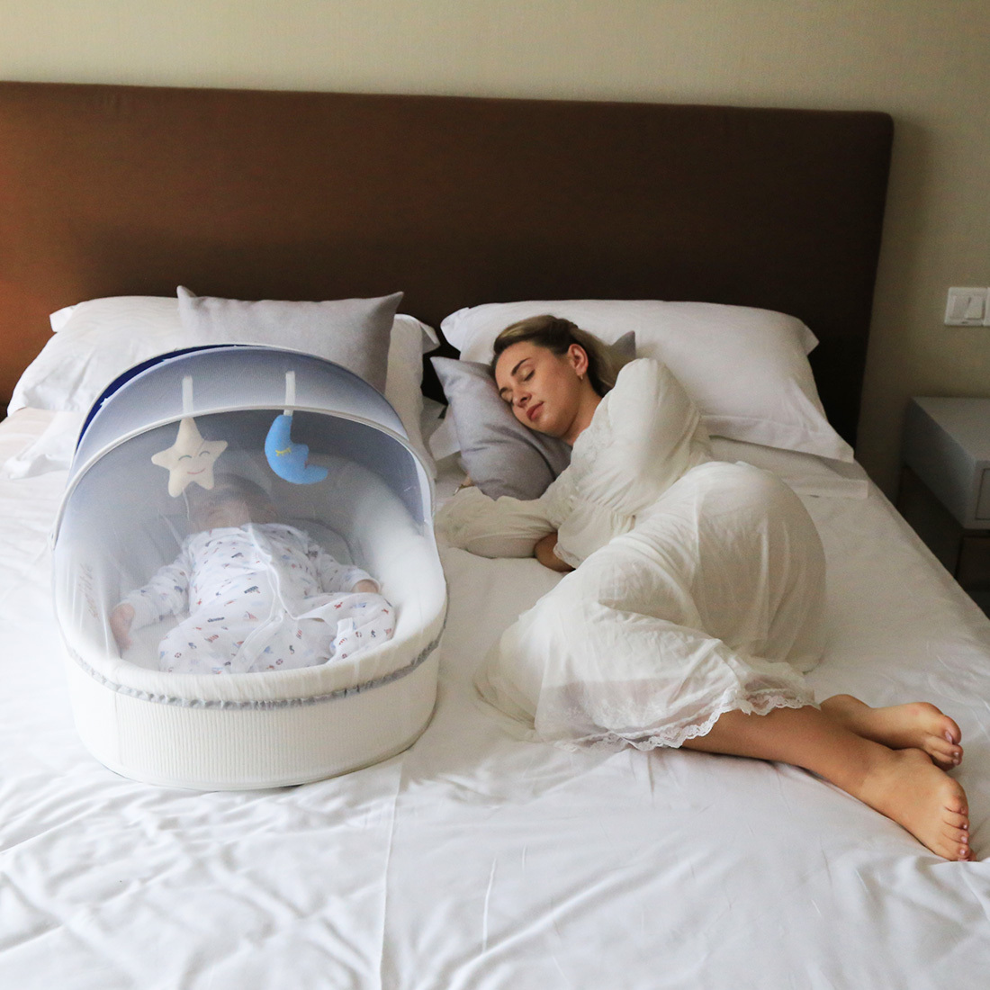 portable baby bed with mosquito net