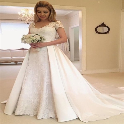 White Lace Applique Long Wedding Dress with Train?White Lace Applique Long Wedding Dress with Train?white long wedding dress,lace applique long ball gown,long wedding with train,v-neck white wedding dress,wedding dress 2021