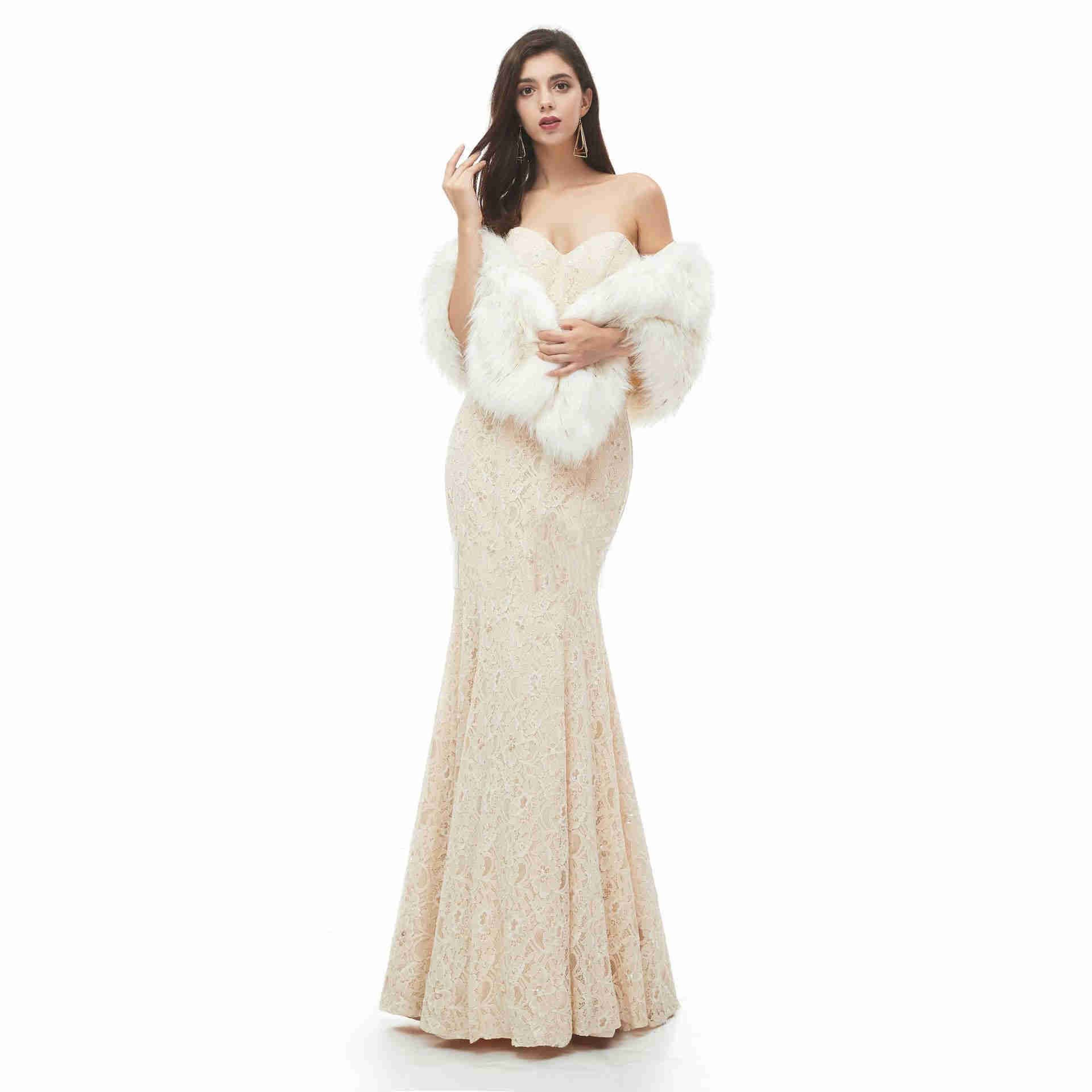 White Bridal Dream Wedding Fur Shawl
