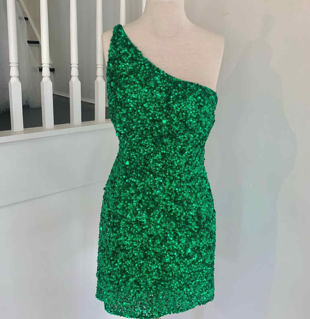 Stunning Green Sequined Short Homecoming Dress