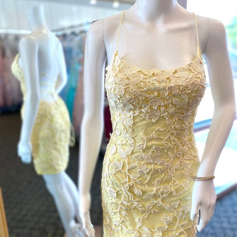 Straps Yellow Lace Appliques Tight Party Dress 