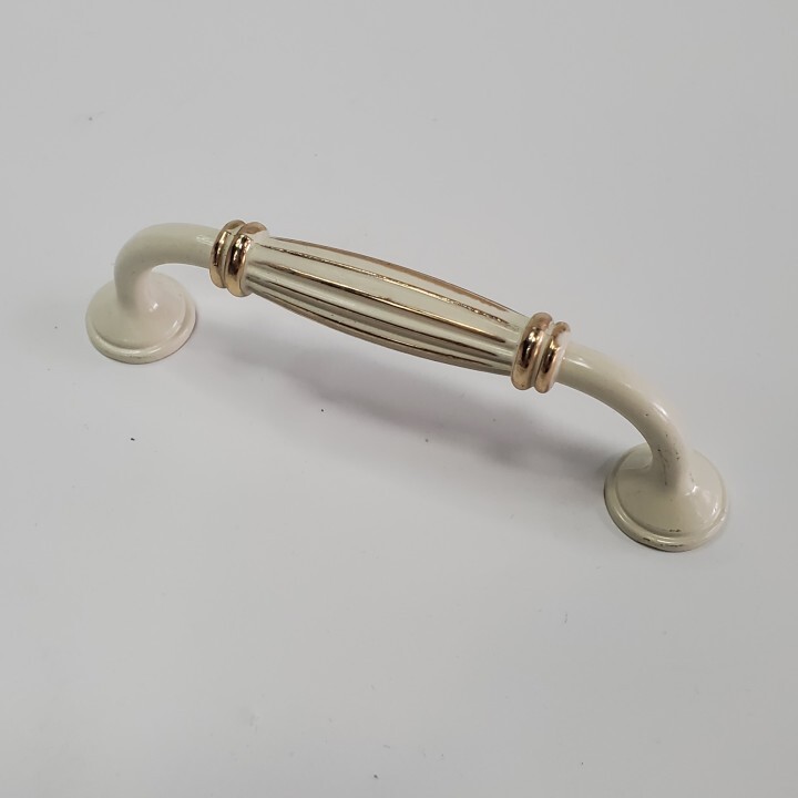 Anti Copper D Handle Zinc  For Kitchen Cabinet Rome stylish Anticopper  Zinc Square Design Cabinet D Handles Silver Dresser Knobs,Candy Box Pulls,D Handles For Kitchen Cabinet,Anti copper L Shape For Kitchen Cabinet