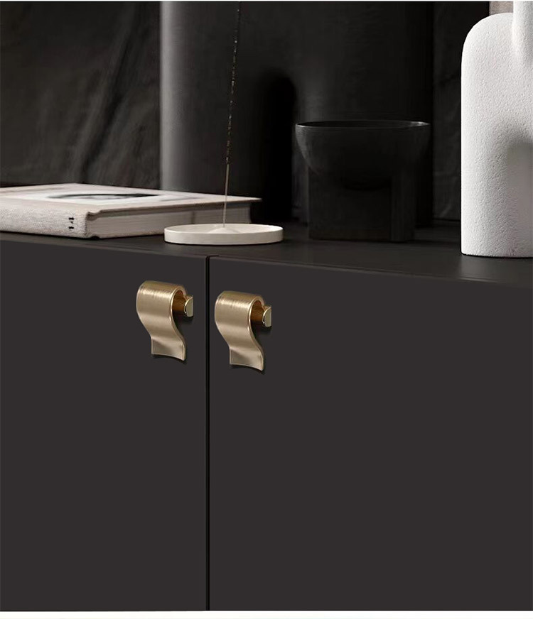 Retro  Stylish  Cupboard Pulls 128mm Knurled Brass Drawer Knobs Gold Kitchen Cabinet Handles Furniture Handle Hardware-in Cabine  