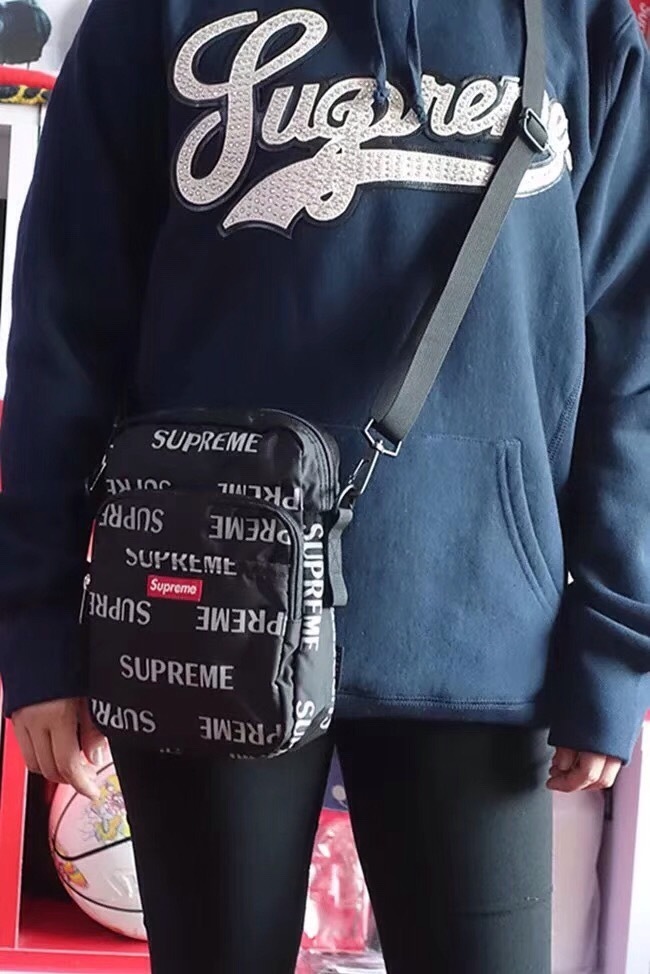 supreme shoulder bag 3m