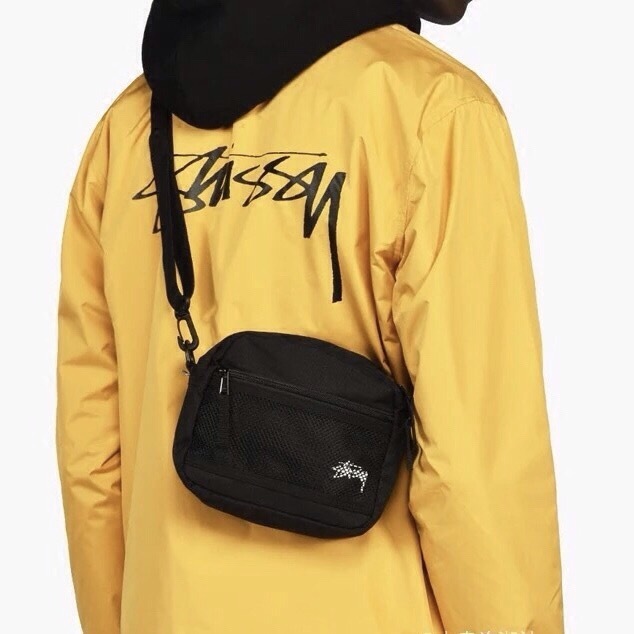 stussy shoulder bag