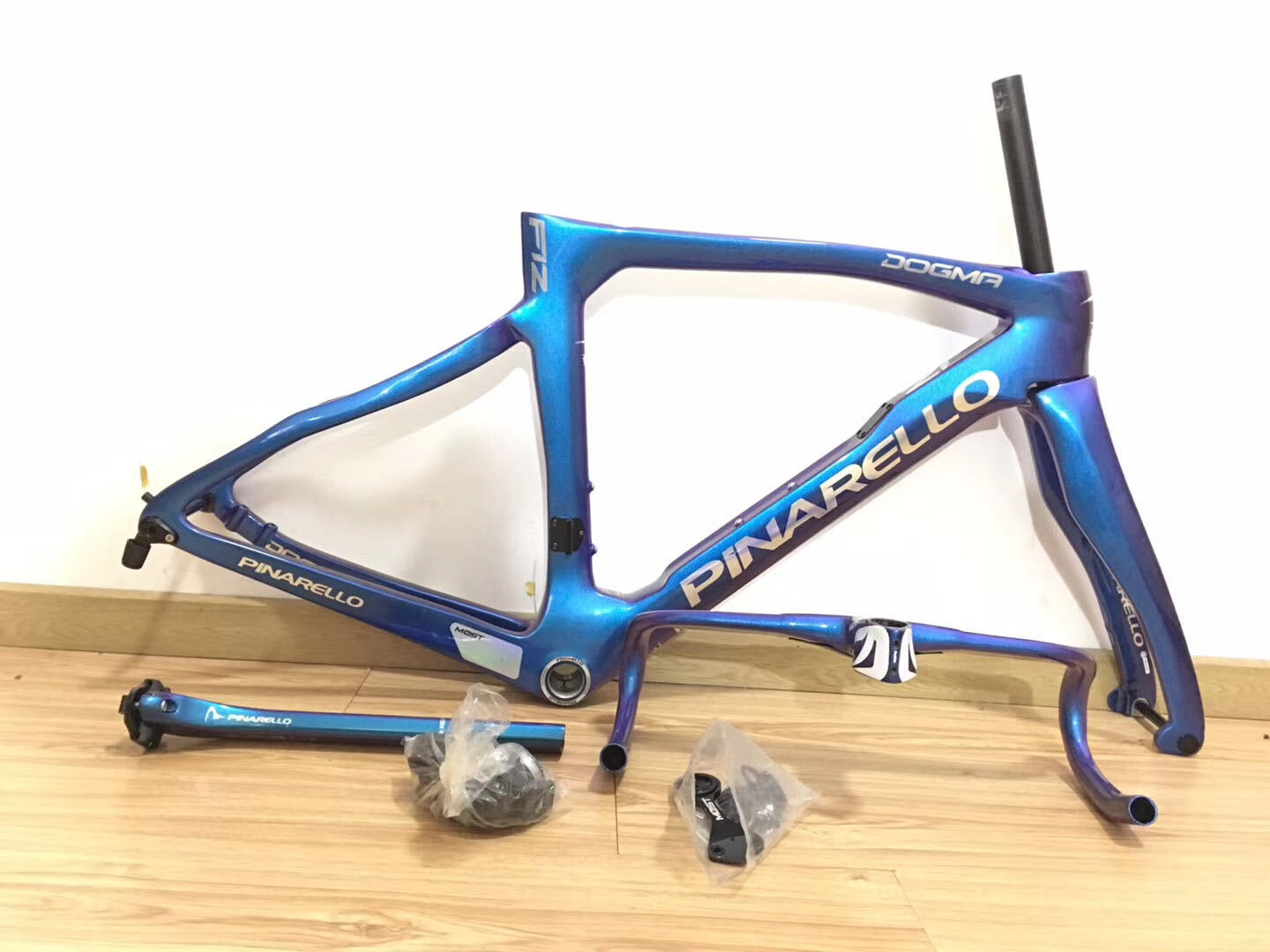 Frame + Handlebar + Stem f12 v brake 