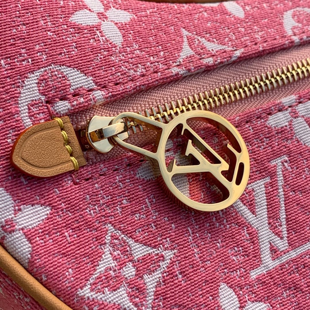 Recommended LV Loop Bag Half Moon Bag 🌙, Gallery posted by MhengMuay
