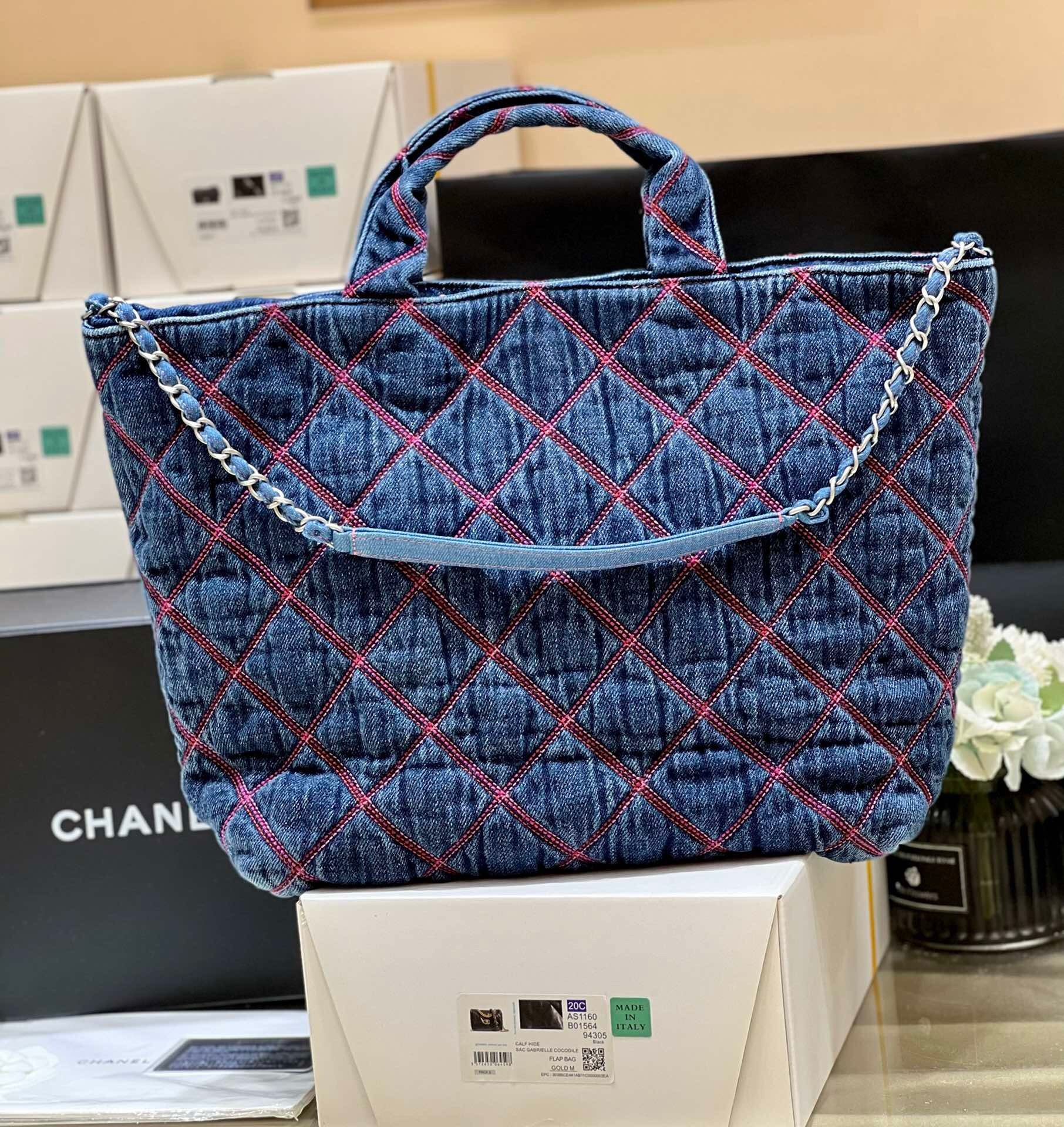CHANEL Denim Stitched Coco Beach Messenger Bag Blue 1090526
