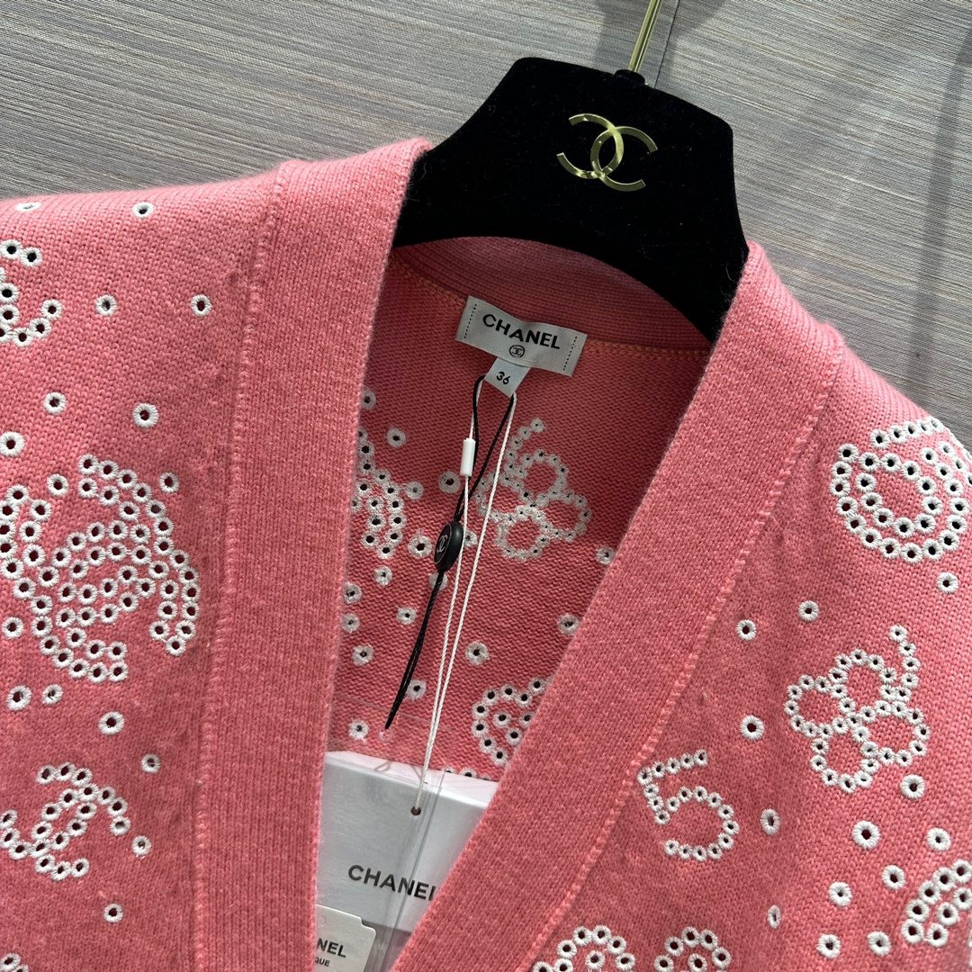 IMS23480 CHANEL 23SS Heavy camellia flower hollow-out embroidered cashmere  cardigan for sale at fvapower.com