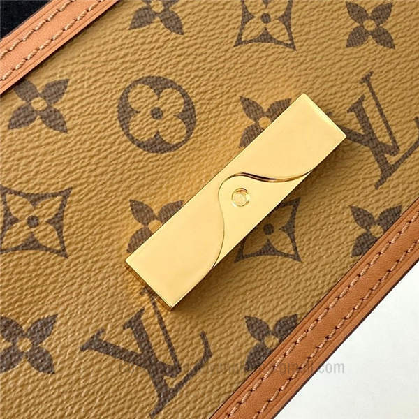 Louis Vuitton Dauphine chain wallet (M68746)