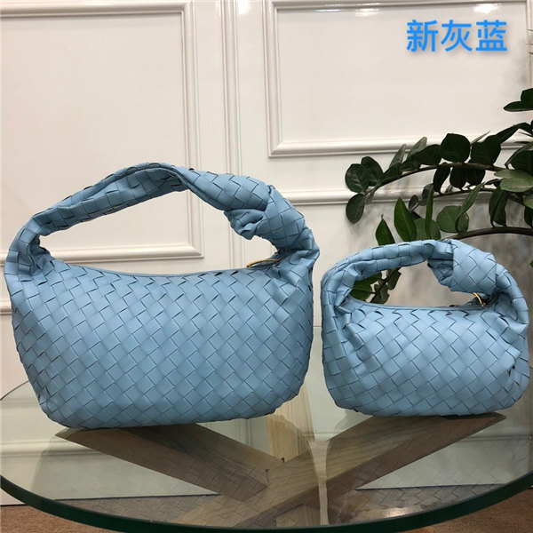 Replica Louis Vuitton LV M82467 Micro Vanity Bag Blue At Discount