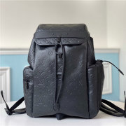 m43680 discovery backpack