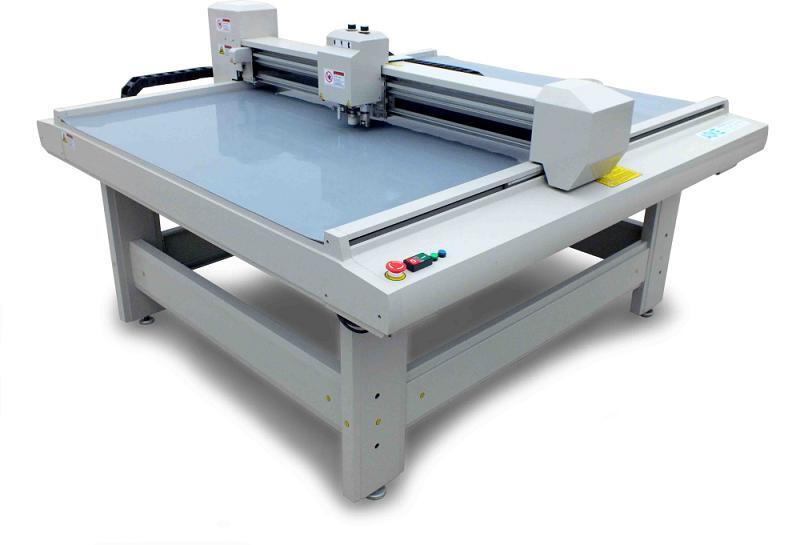 Corrugated cardboard paper box cutting plotter DCH10