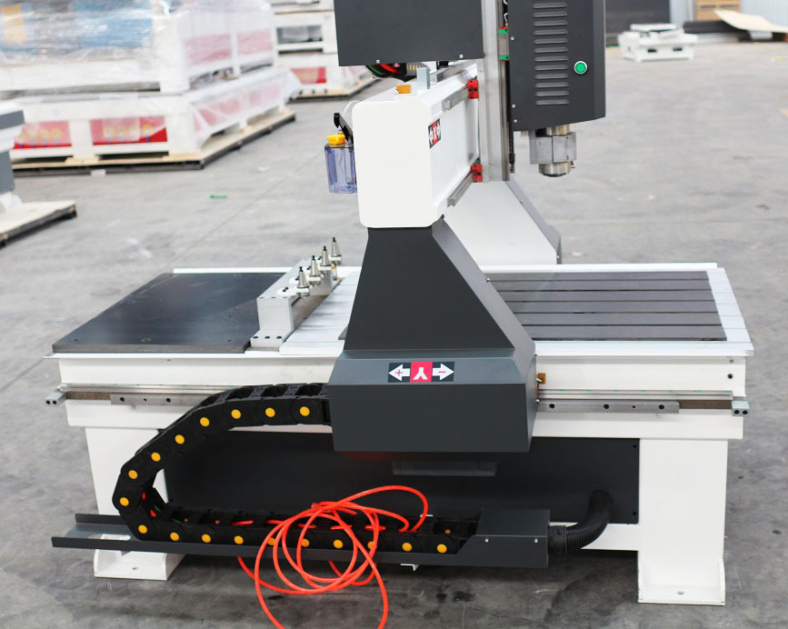 small cnc router with atc  600*900mm small cnc router with atc chang tools 