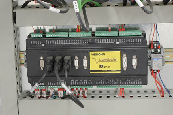 auto tool changer cnc router 2100*3000mm auto tool changer cnc router machine 