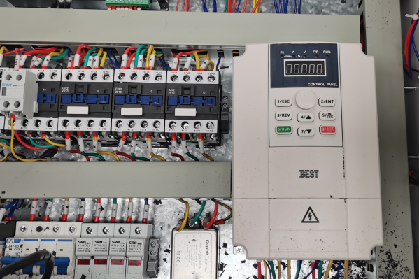 auto tool changer cnc router 2100*3000mm auto tool changer cnc router machine 