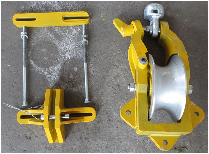 Aluminum Crossarm Mounted Stringing Blocks For Stringing Equipment