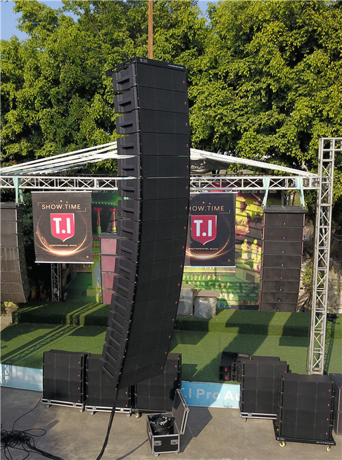 Set up and test for MAX212 dual 12-inch three-way line array speaker Line array, stadium events, outdoor events, pro audio, pro sound, dual 12 inch, audio, speaker