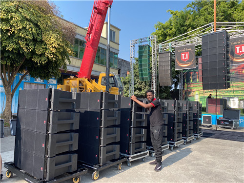 Set up and test for MAX212 dual 12-inch three-way line array speaker Line array, stadium events, outdoor events, pro audio, pro sound, dual 12 inch, audio, speaker