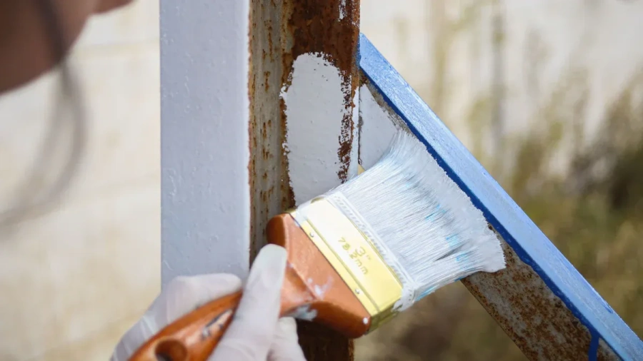 How to Tackle Rust on Large Metal Objects Effectively