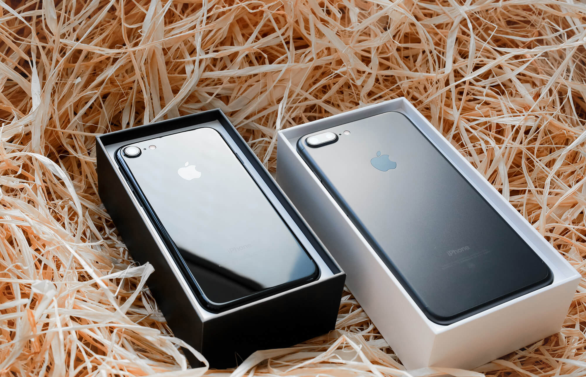 goophone i7 with apple logo through the years goophone i7 with apple logo through the years