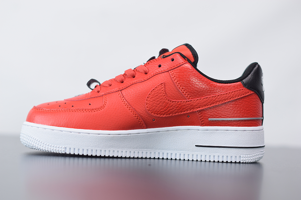 Nike Women's Air Force 1 '07 White/Laser Crimson-Green Strike - CT4328-100