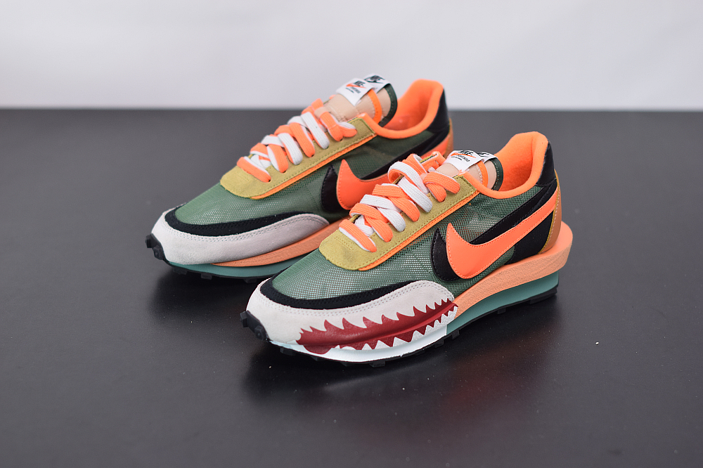 nike sacai shark