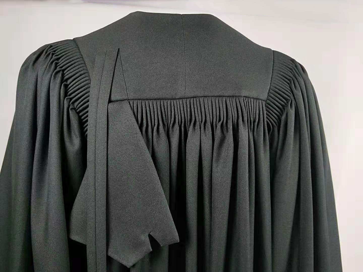 lawyers gown online