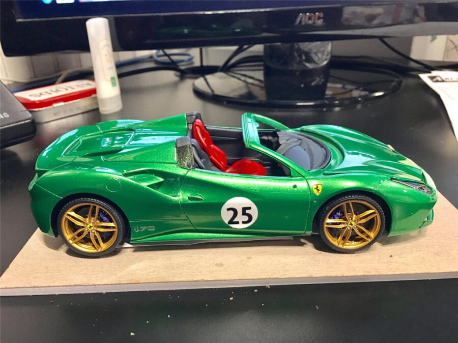 1/24 Ferrari 488 spider (Build By tony cruz）