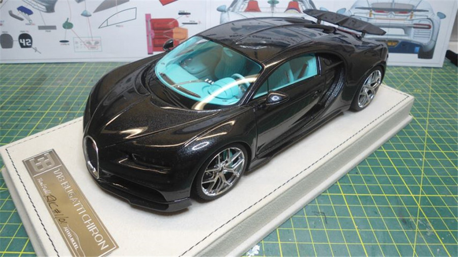 1/18 Bugatti Chiron Sports  (Build by Bob Ashton)