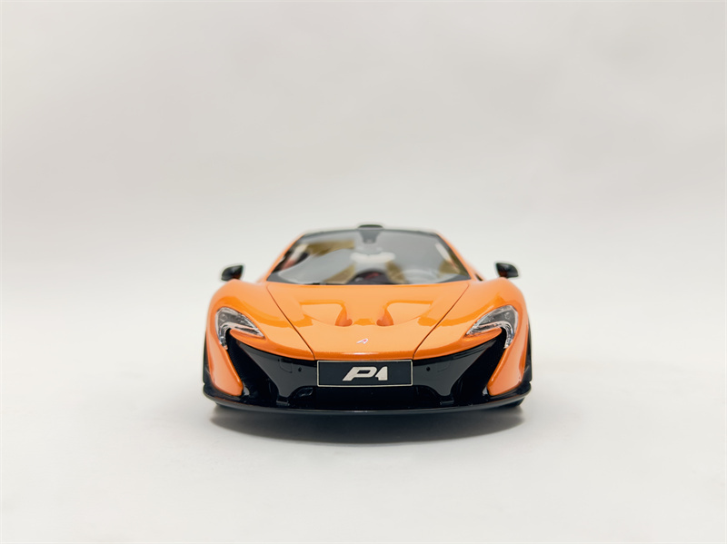 1/24 scale model car kit  Mclaren P1 AM02-0028