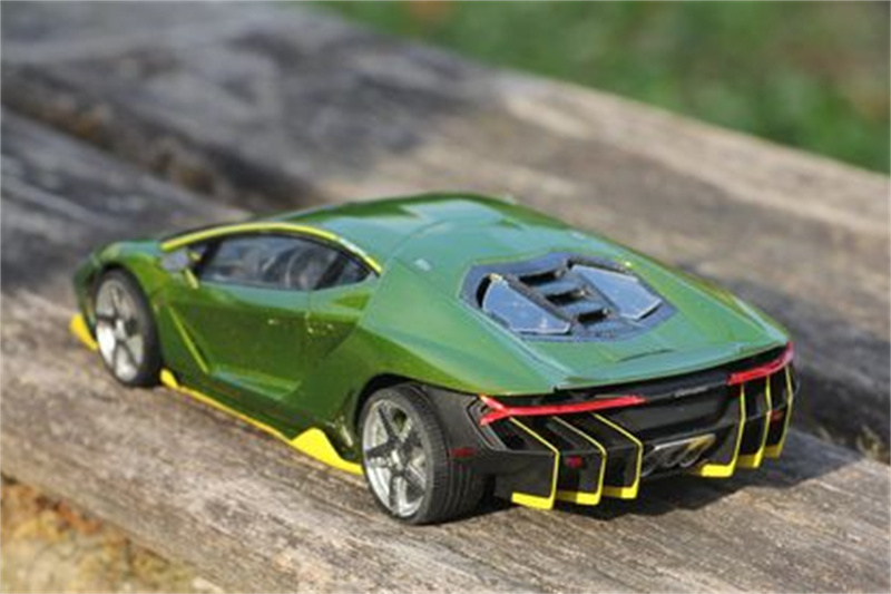 1/24 Scale Model Car Kit Lamborghini Centenario AM02-0011