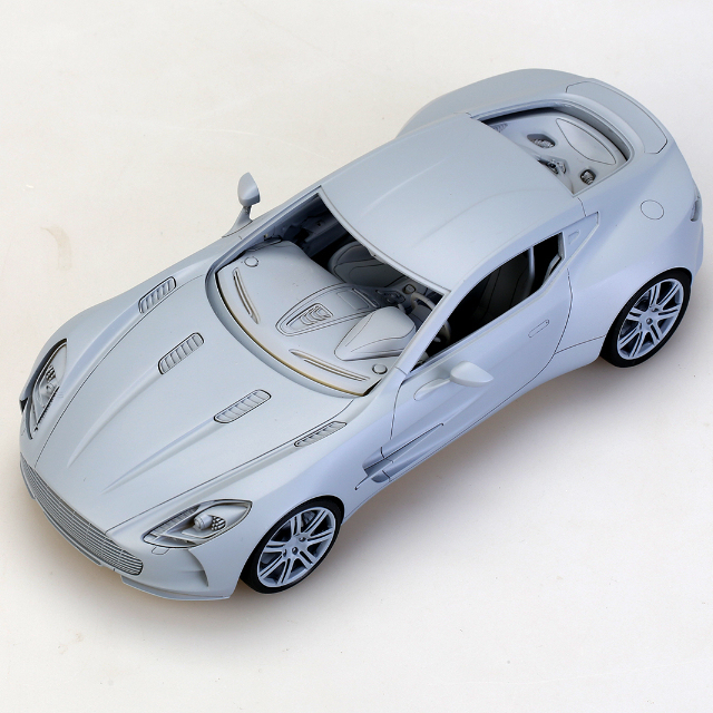 1/24 Scale Model Car Kit AM02-0086 Aston Martin ONE77 - Alpha (1/24)