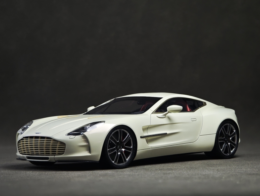 Aston Martin ONE77 AM02-0086