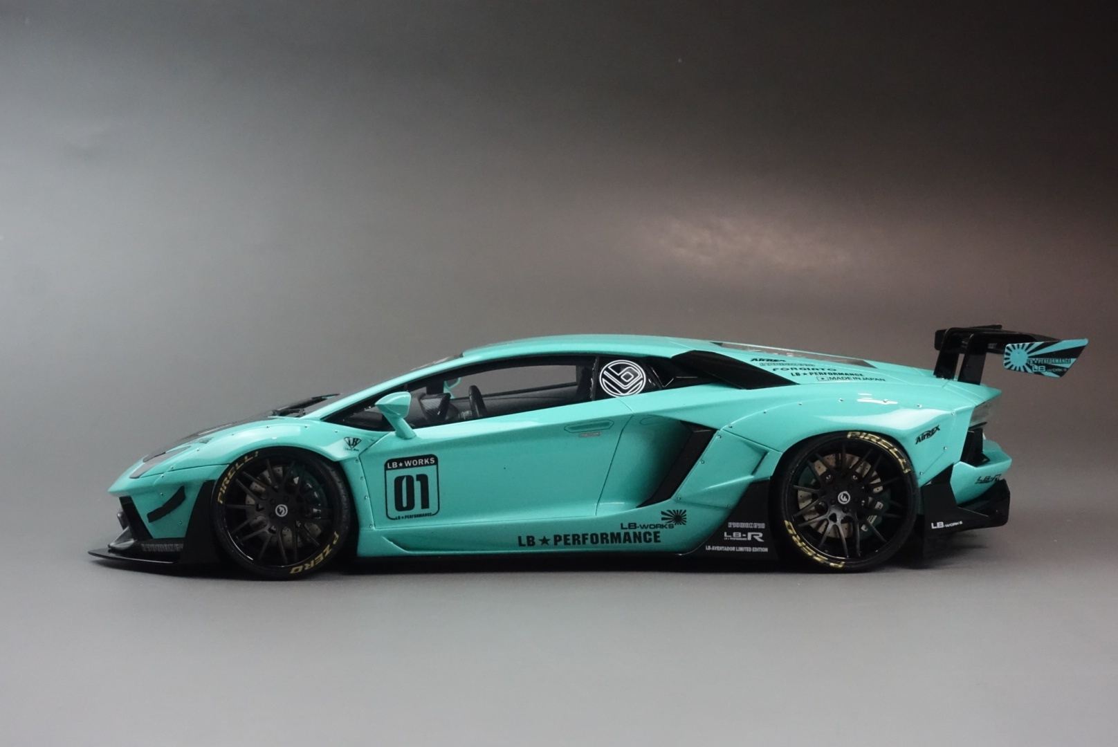 Wholesale 1/24 kits | customized 1/24 car model
