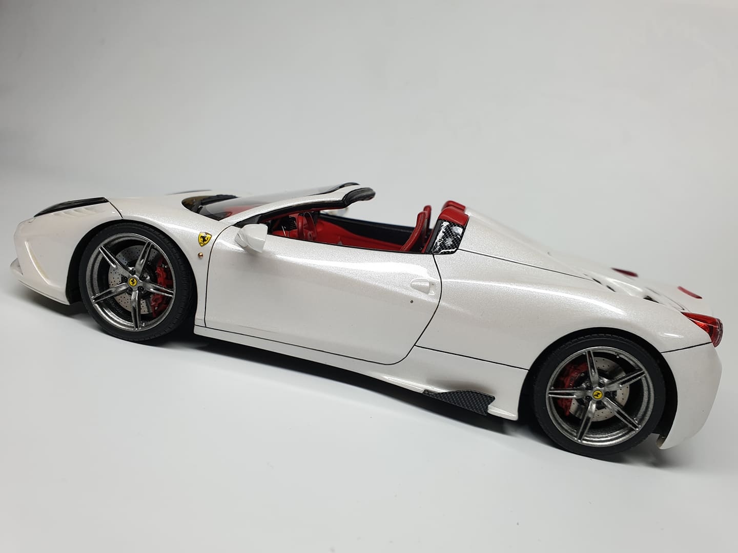 alpha model,1/24 scale model cars,resin car model kits,1/24 Ferrari 458