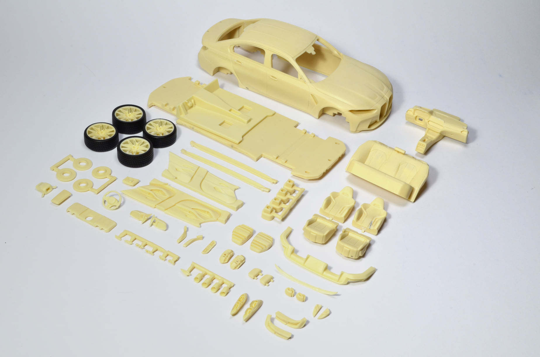 1/24 Scale Model Car Kit BMW M3 G82-Alpha Model