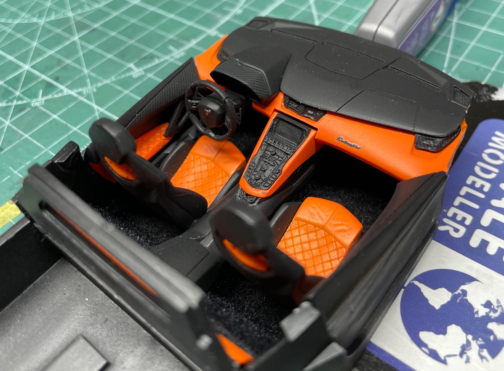 1/24 Scale Model Car Kit LB-Works Aventador 2.0 (Gulf) Full Detail Kit(HD03- 0571)-HobbyDesign