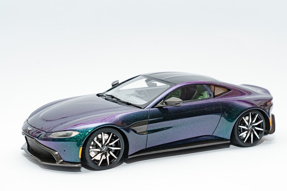 1/24 Aston Martin Vantage-Alpha Model  Aston Martin Vantage-Alpha Model 