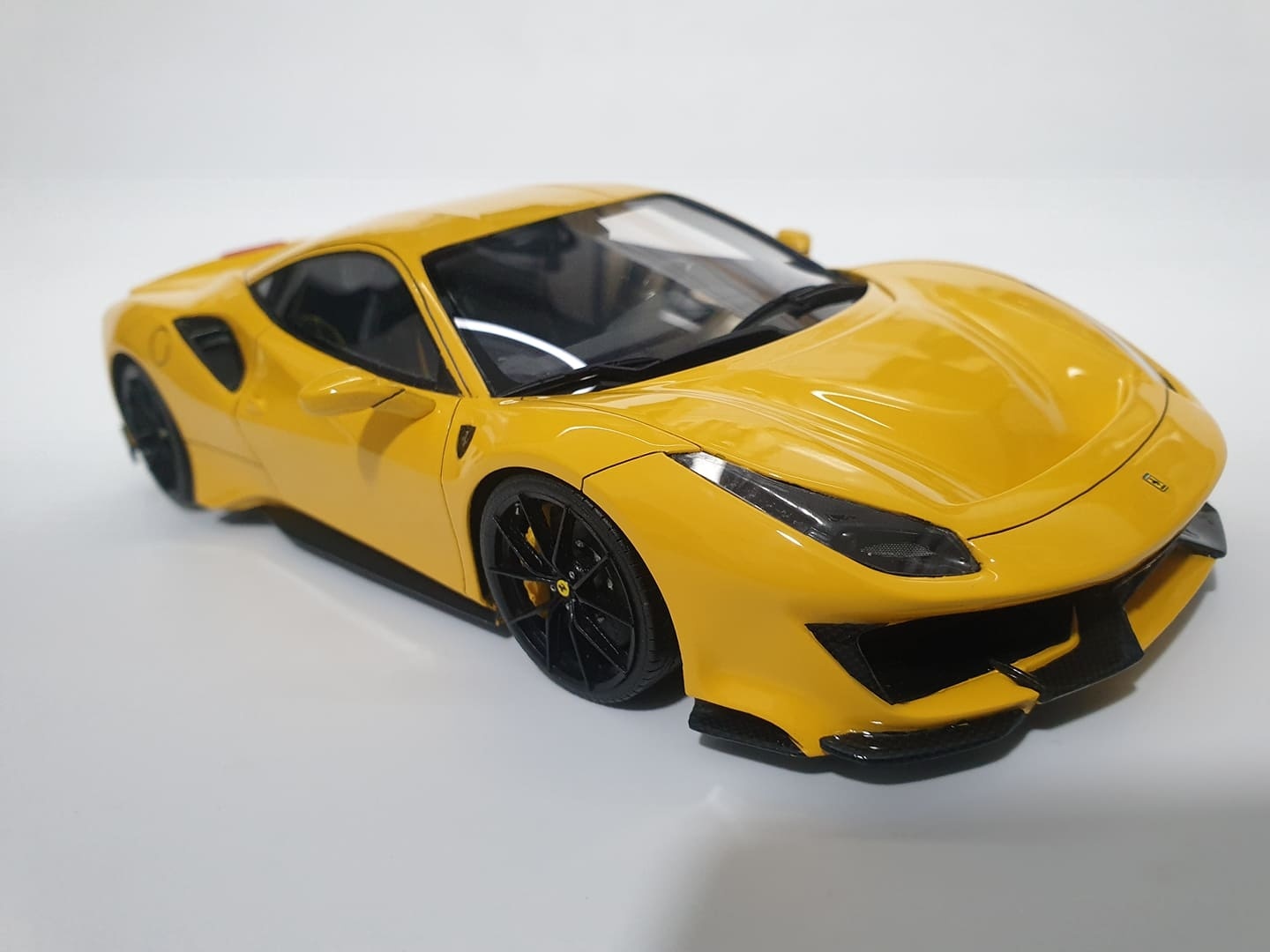 1/24 scale model car kit Ferrari 488 GTB-Alpha Model