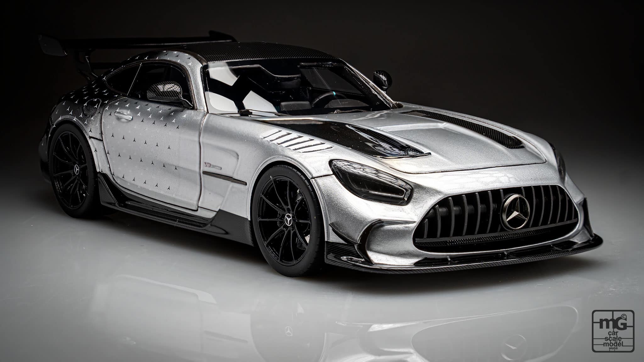 Mercedes-Benz AMG GT Black Series Silver Metallic (ミニカー) - ホビーサーチ ミニカー