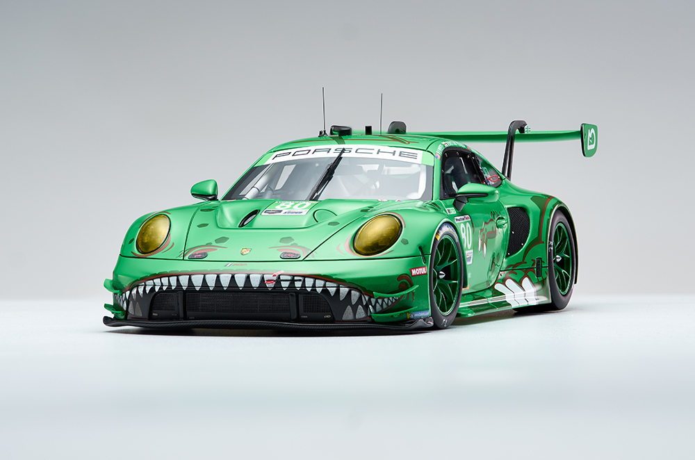 1_24_scale_model_car_kit_Porsc