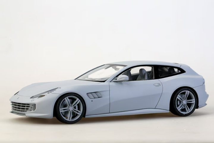Alpha Model 1/24 scale model Ferrari GTC4 Lusso