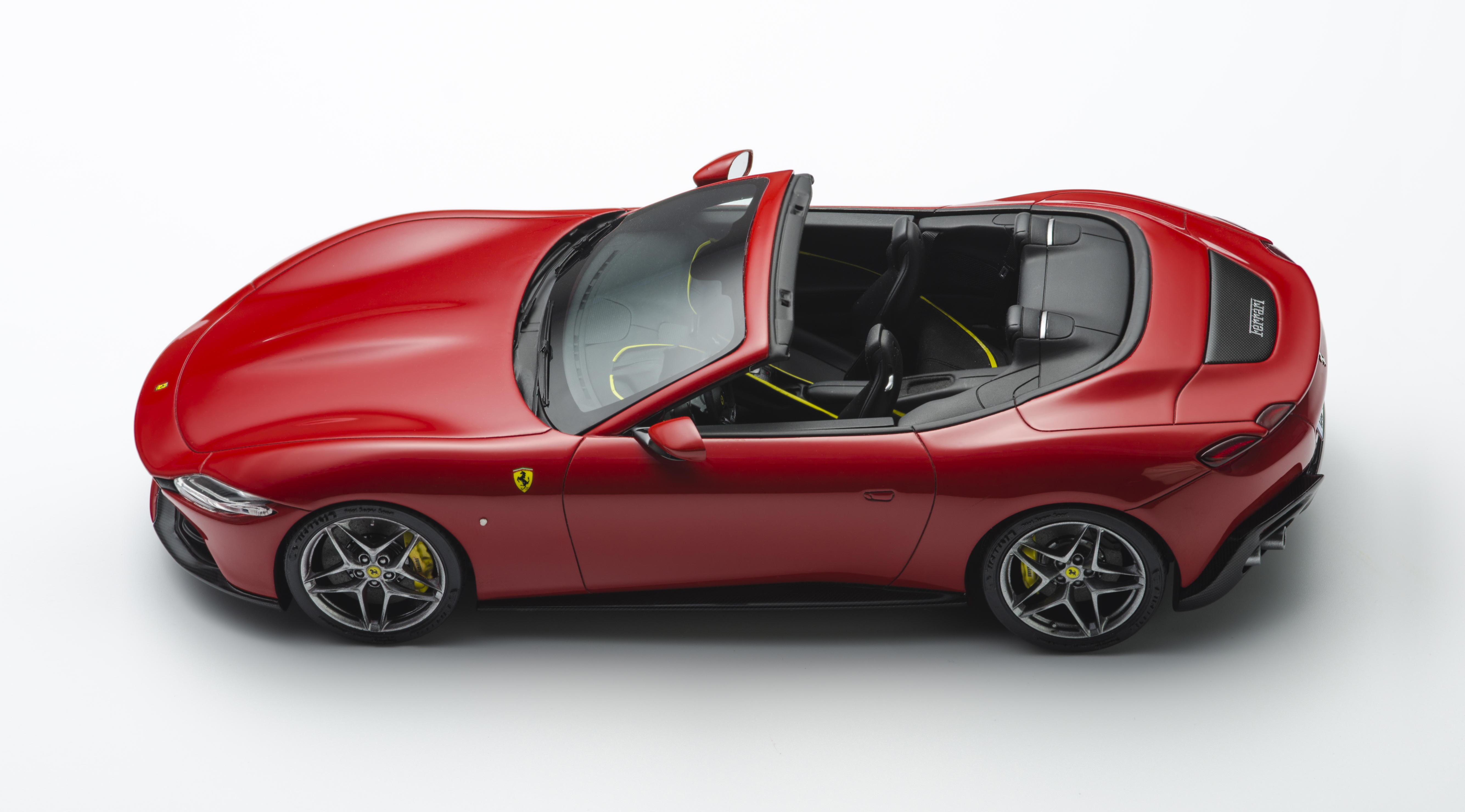 1/24 scale model car kit Ferrari Roma Spider-Alpha Model