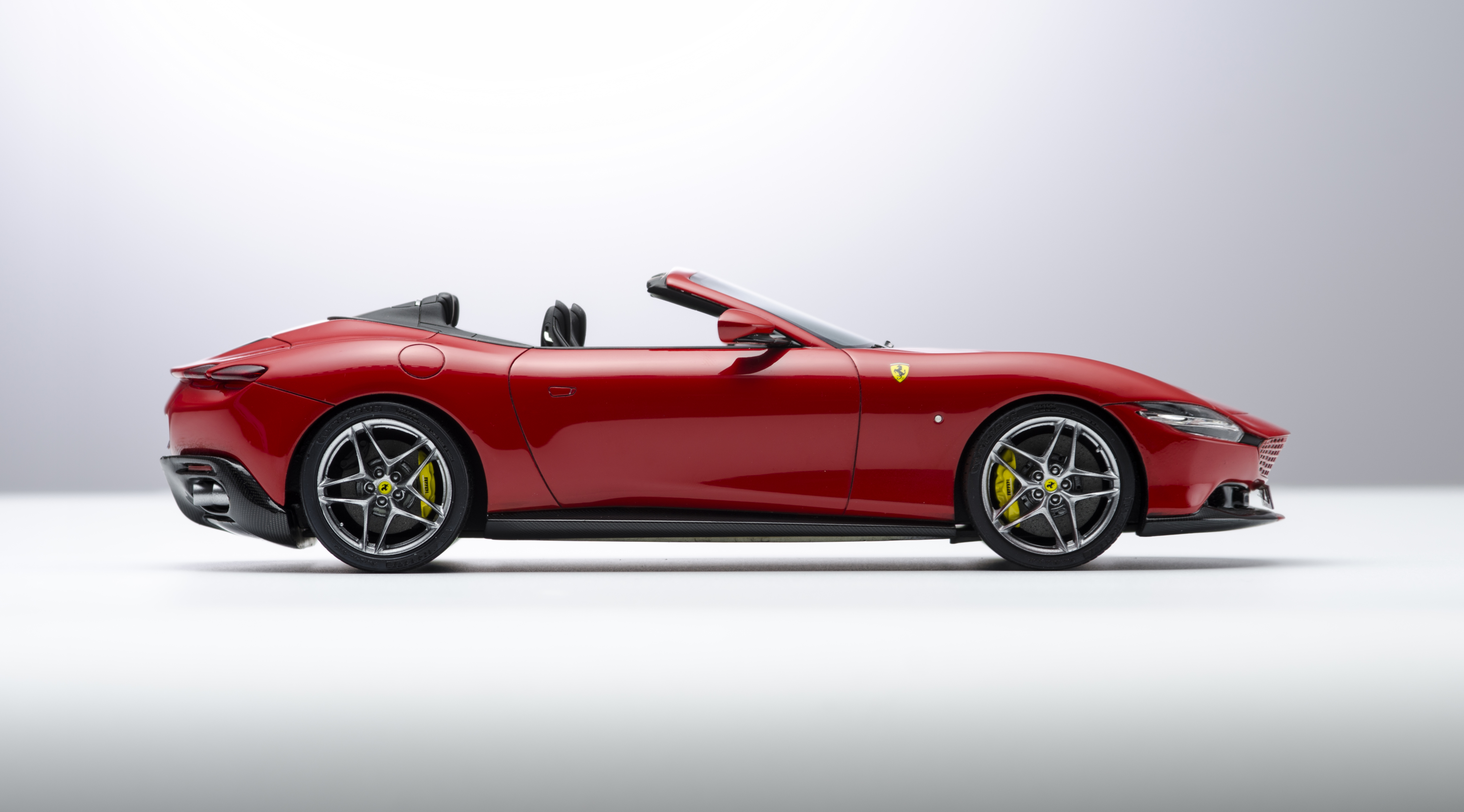 1/24 scale model car kit Ferrari Roma Spider-Alpha Model