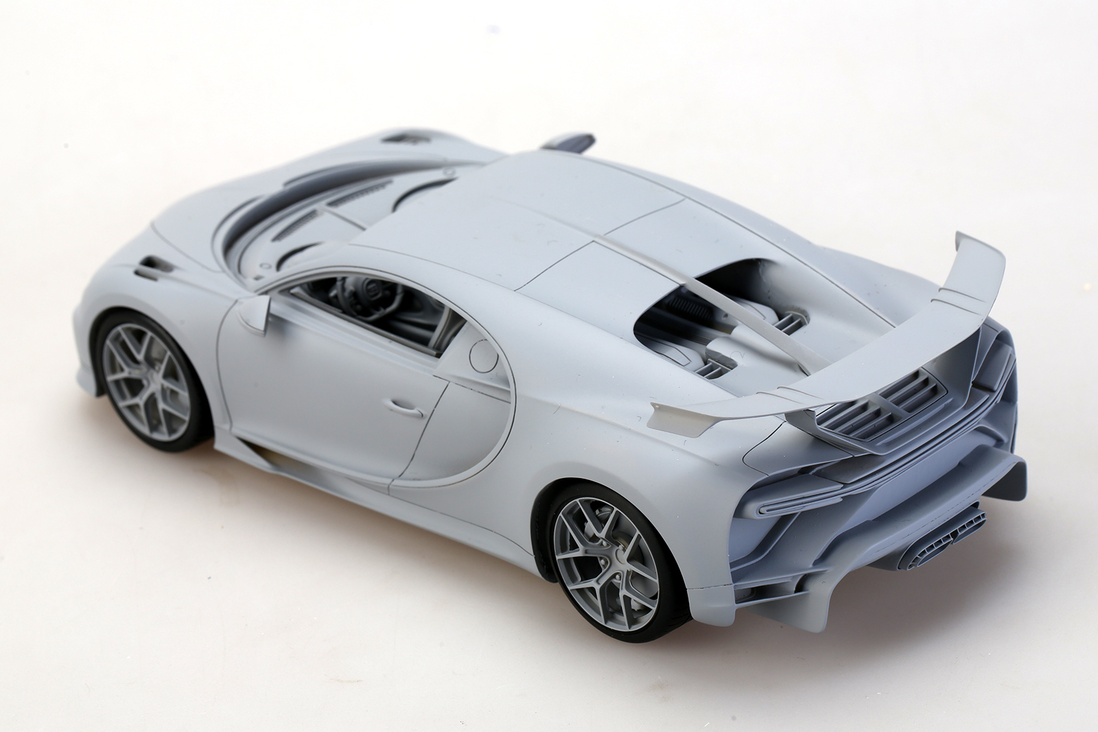 1/24 scale model car kit Bugatti Chiron Pur Sport-Alpha Model