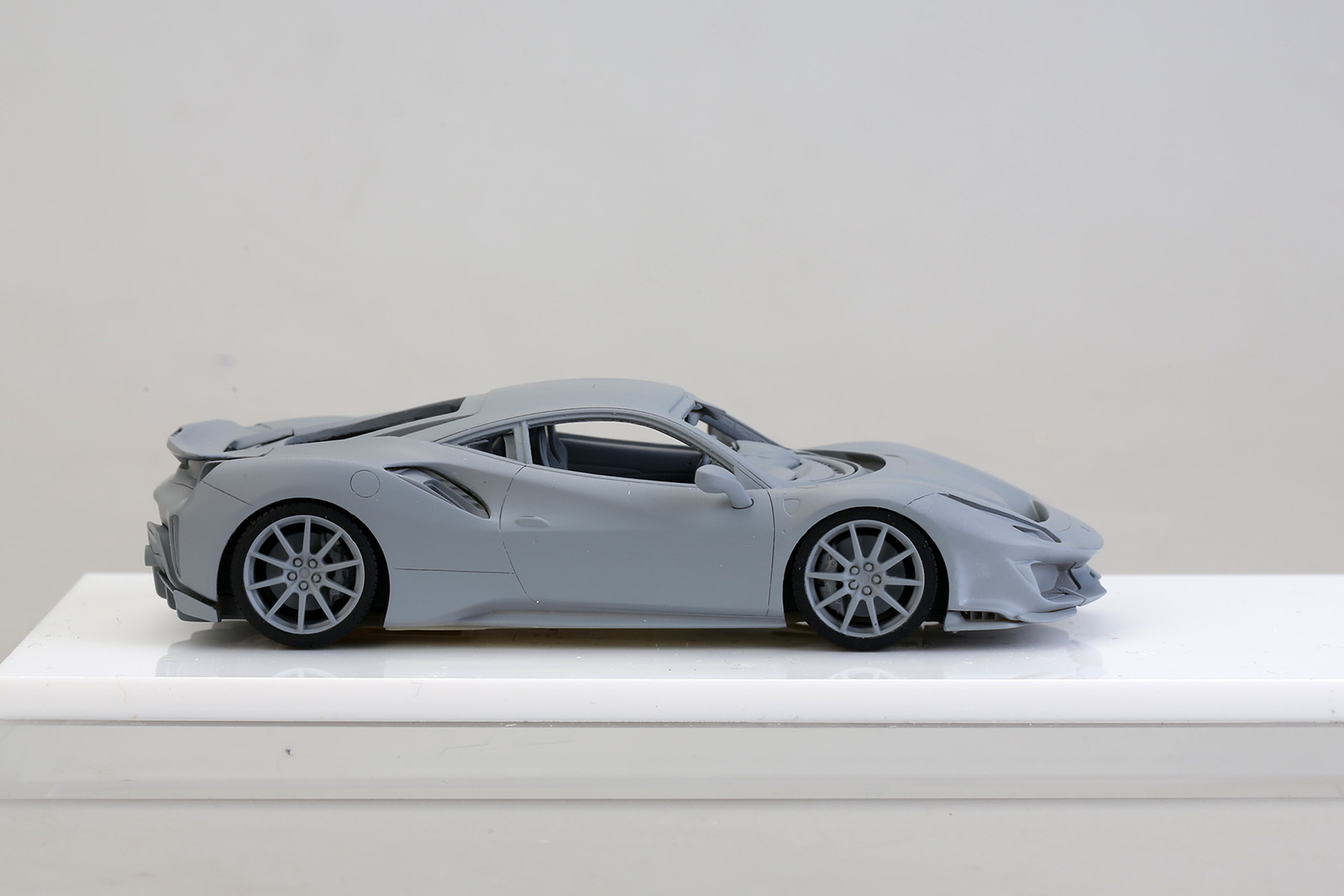 1/43 scale model car kit Ferrari 488 PISTA-Alpha Model